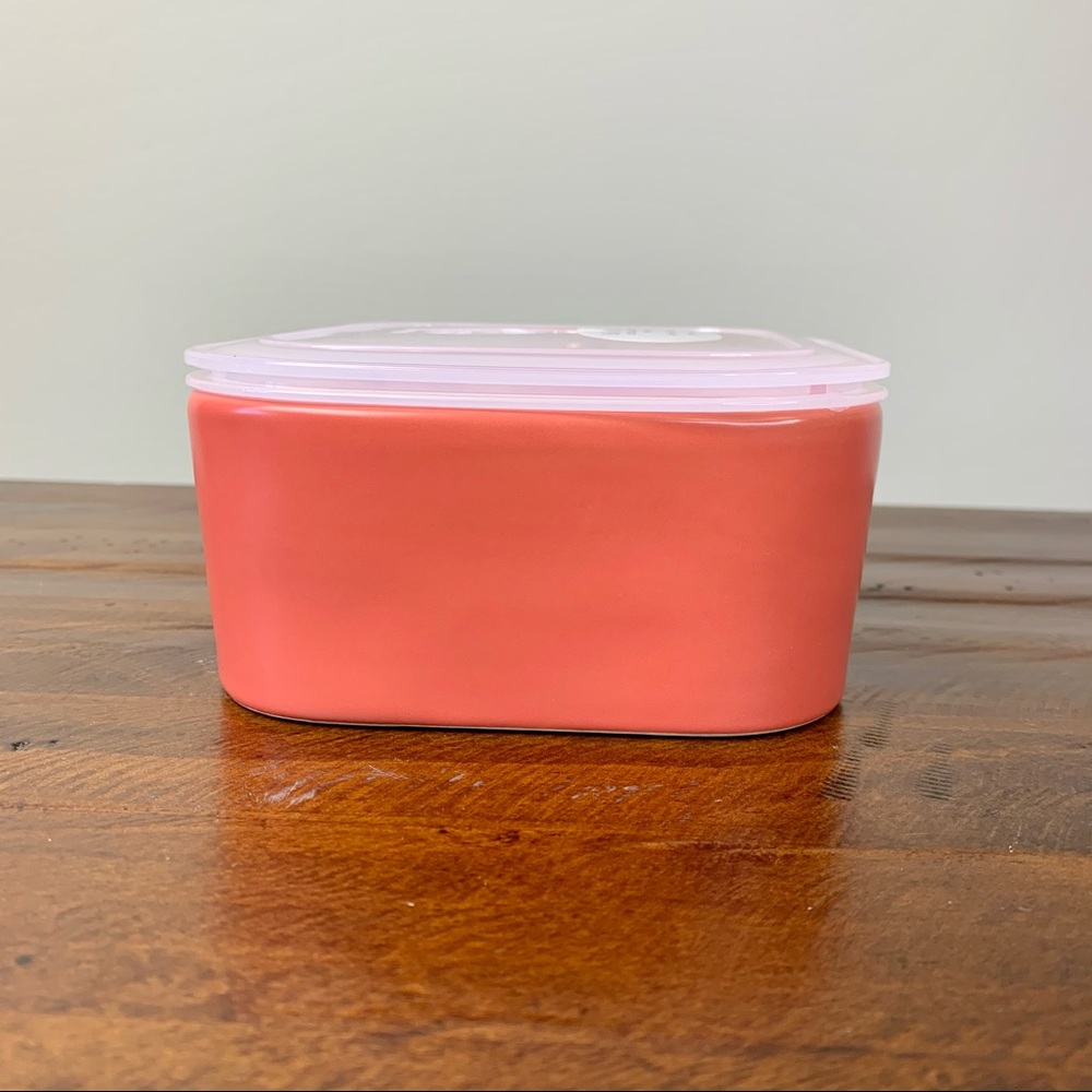 Rae Dunn “Yum” Square Dish & Lid - Picture 4 of 9